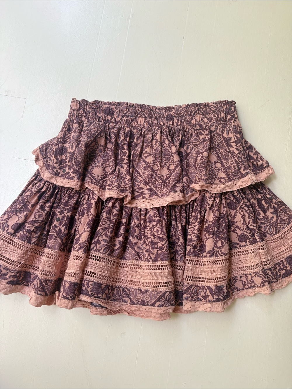 women’s boutique ruffle skirt size medium